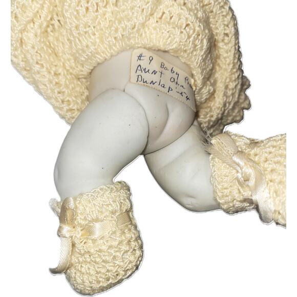 6" Old Antique #9 Baby Bisque Jointed Doll in Beautiful Crocheted With Nice Bed - Picture 9 of 12